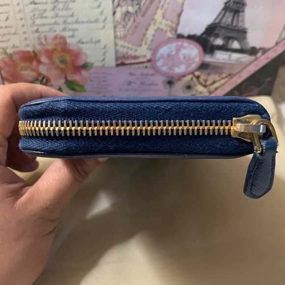 Long Zippy Prada Wallet - Picture 2 of 8